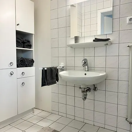 Apartament Messe - Near Trade Fair Grounds Düsseldorf